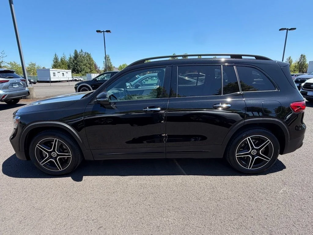 Used 2023 Night Black Mercedes-Benz GLB 250 image 10