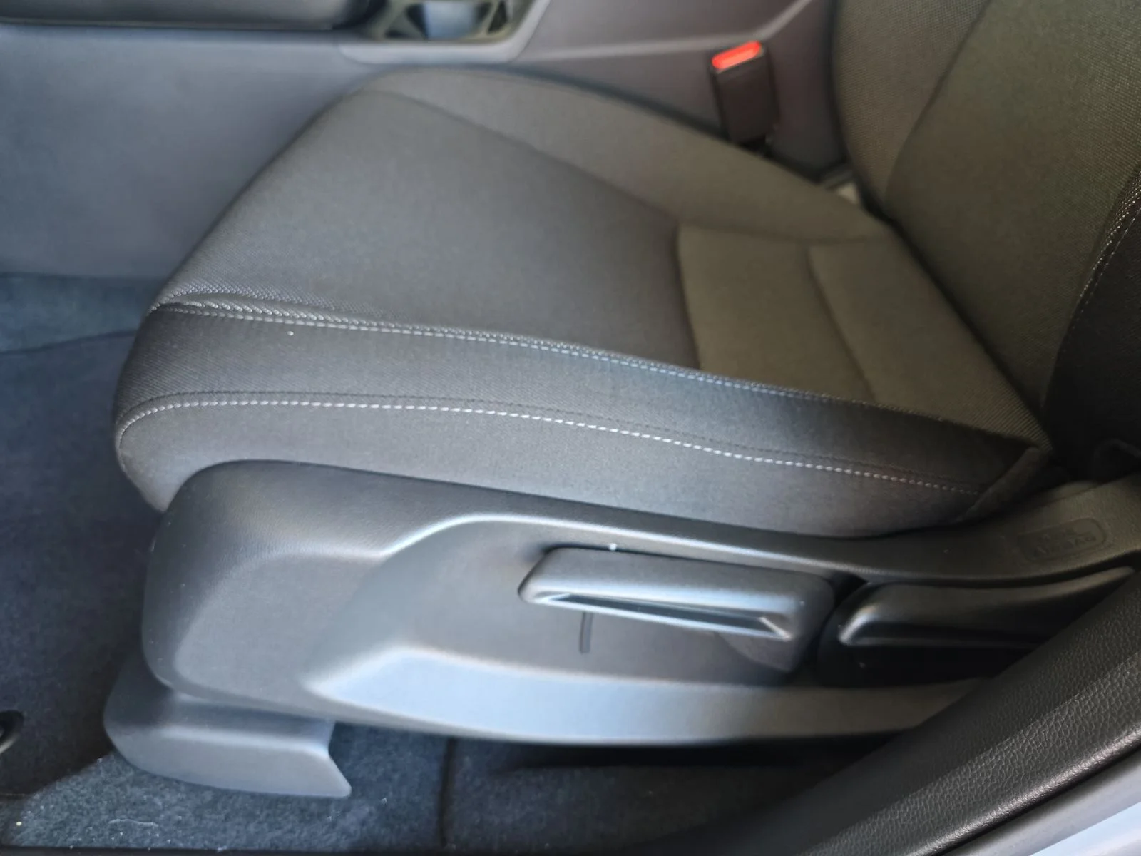 New 2026 Urban Gray Pearl Honda LX image 26