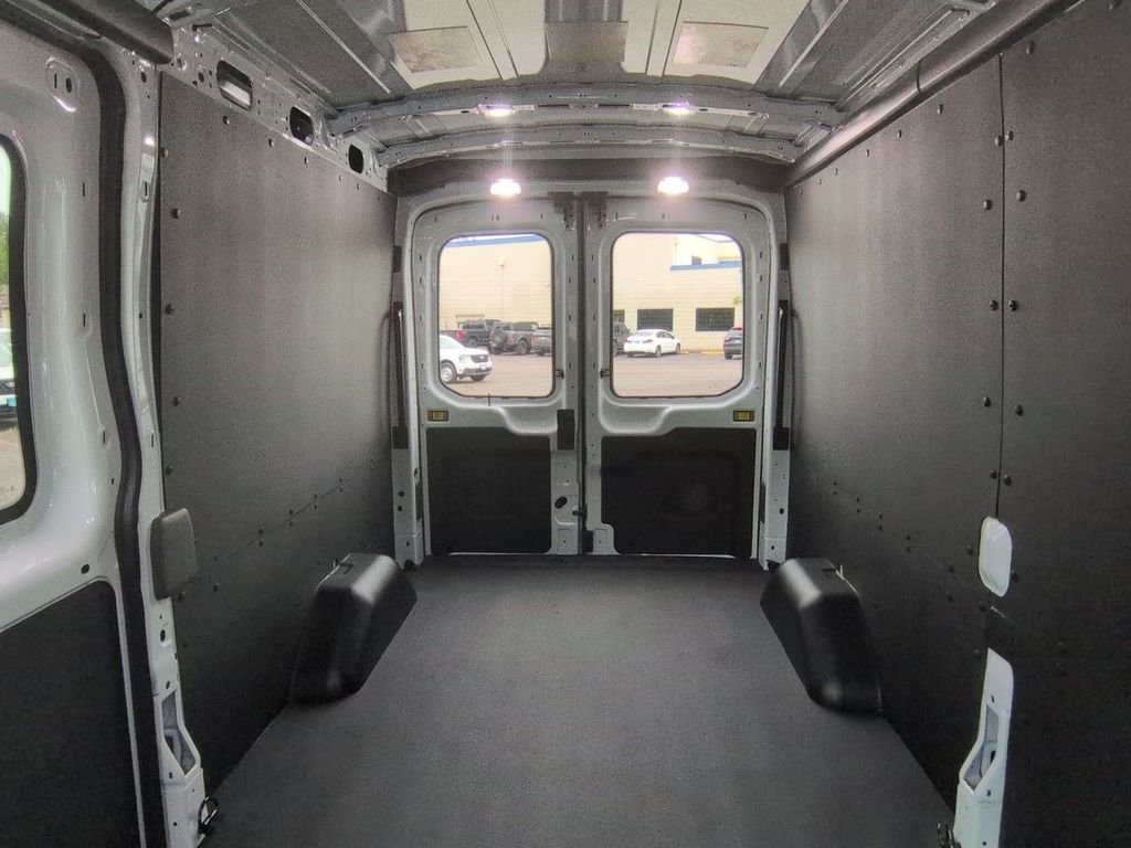 New 2026 White Ford Base image 24