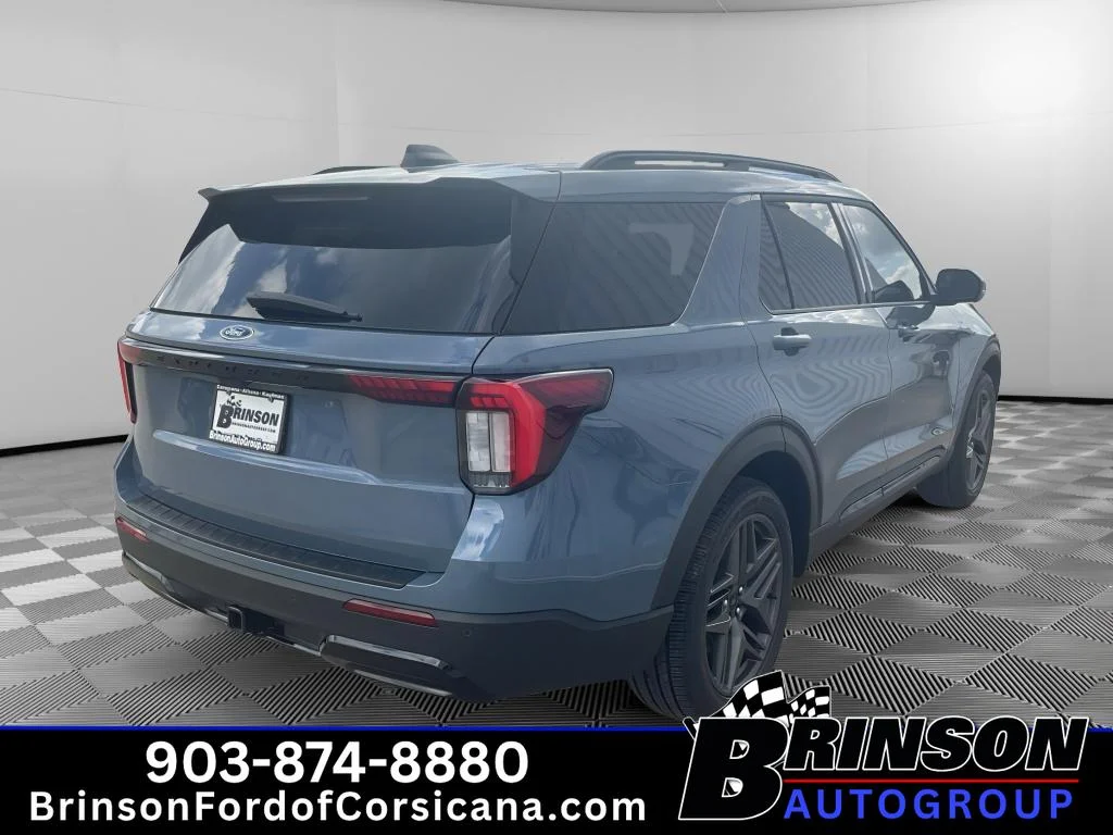 New 2026 Vapor Blue Metallic Ford ST-Line image 5