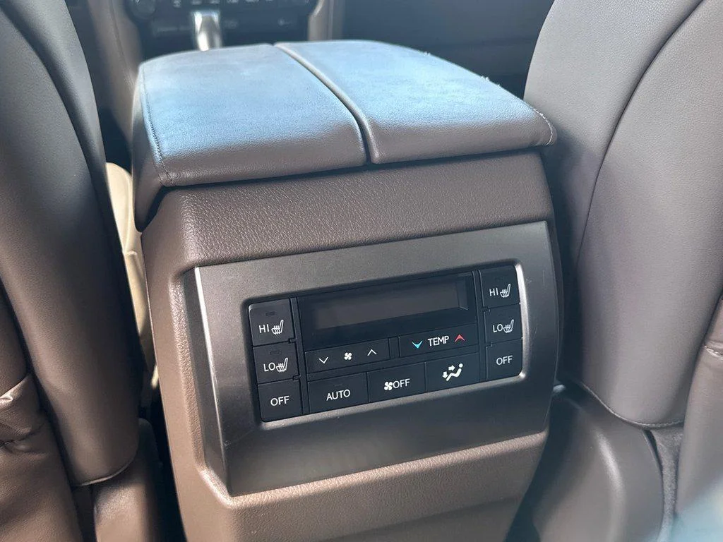 Used 2023 Nebula Gray Pearl Lexus GX 460 Premium 4WD image 28