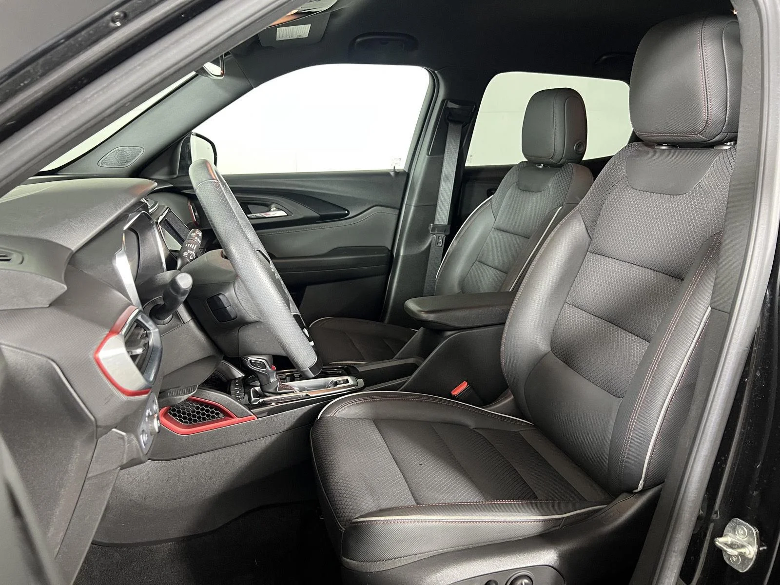 Used 2022 Mosaic Black Metallic Chevrolet RS image 36