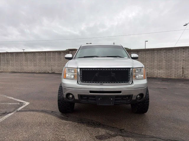 Used 2012 Quicksilver Metallic GMC SLE image 2