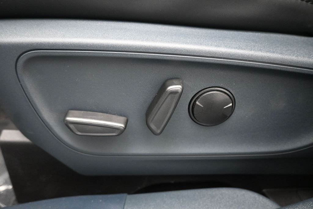 New 2026 White Ford Lariat image 10