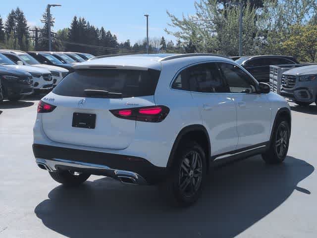 New 2026 Polar White Mercedes-Benz GLA 250 image 8