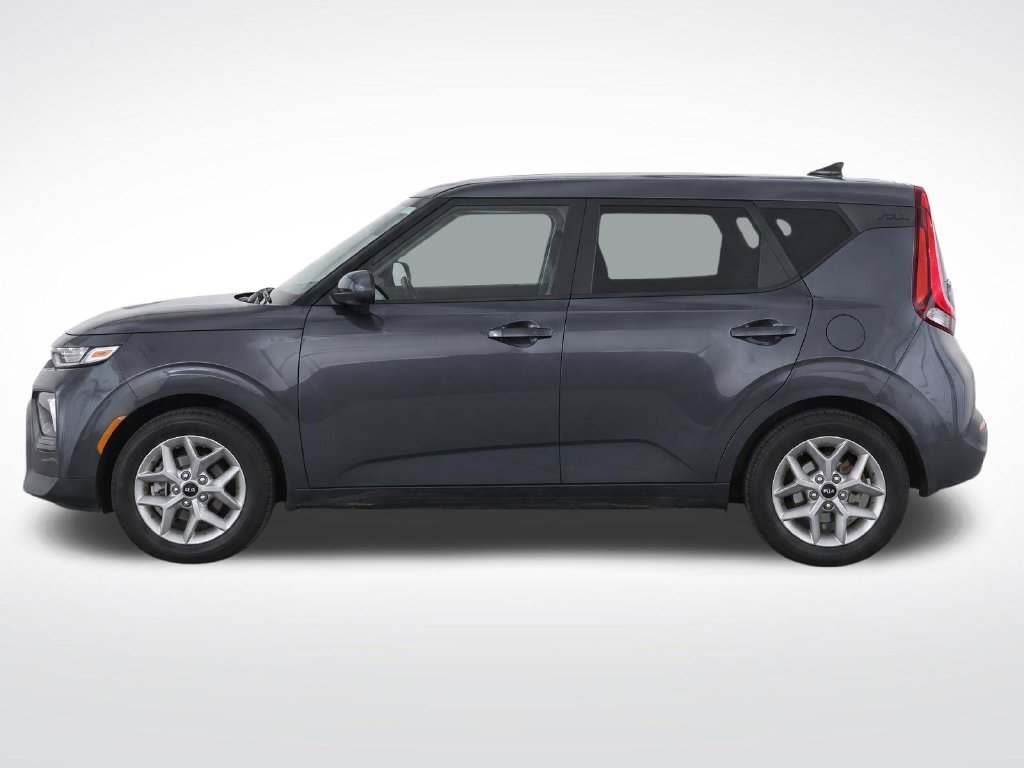 Used 2022 Gray Kia LX image 7