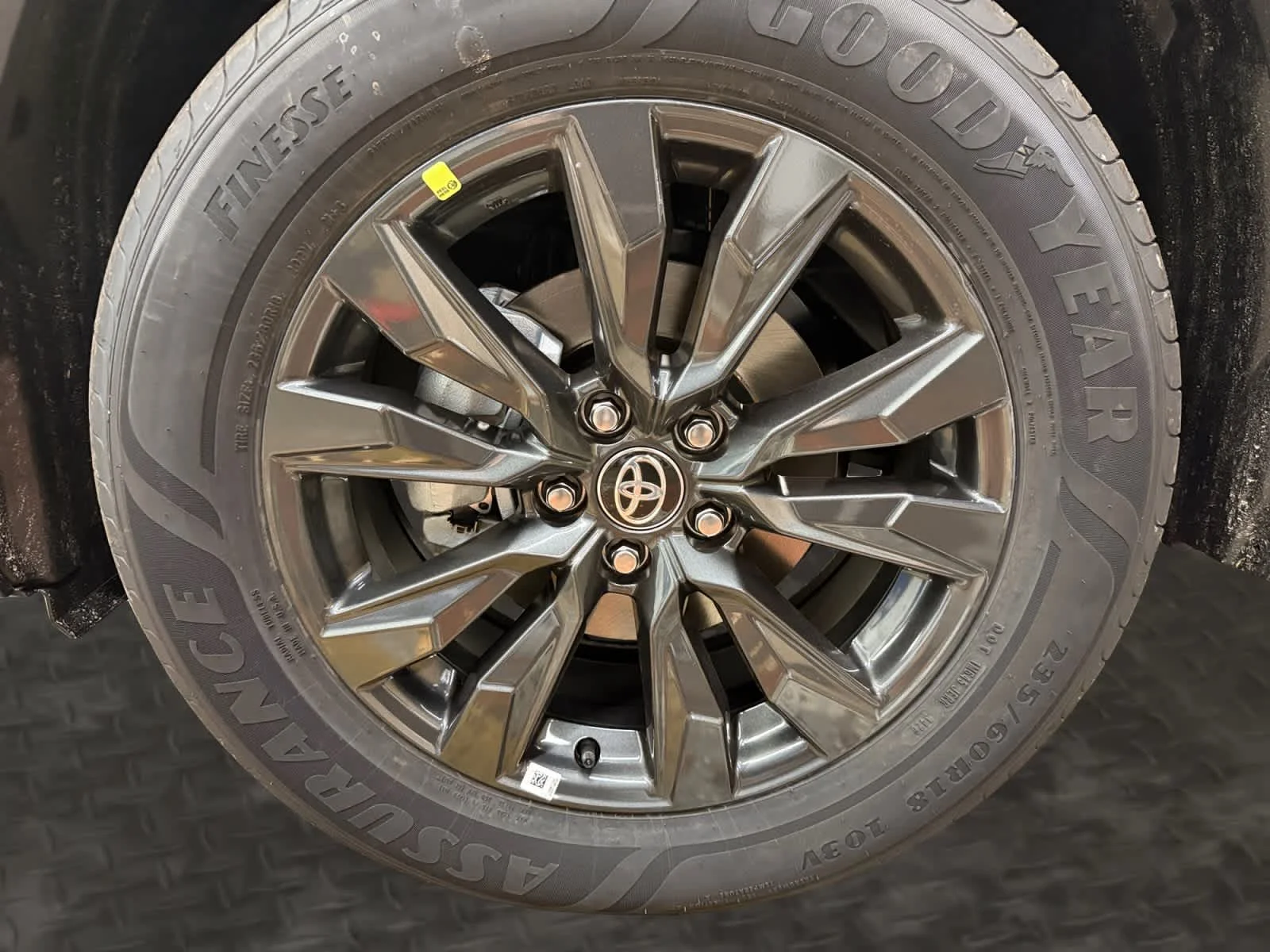 New 2026 Ice Cap Toyota XLE Premium image 9
