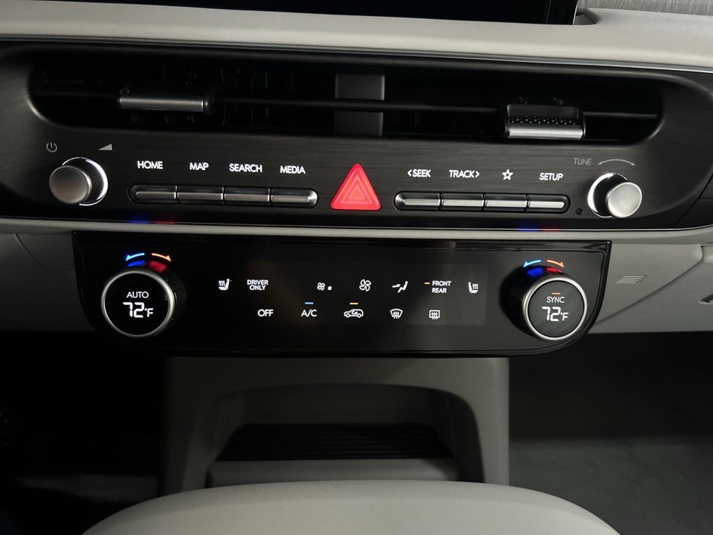 New 2026 White Pearl Hyundai SEL 8P image 27