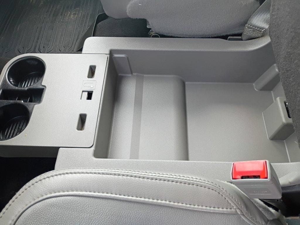 Used 2019 Oxford White Ford LARIAT image 30
