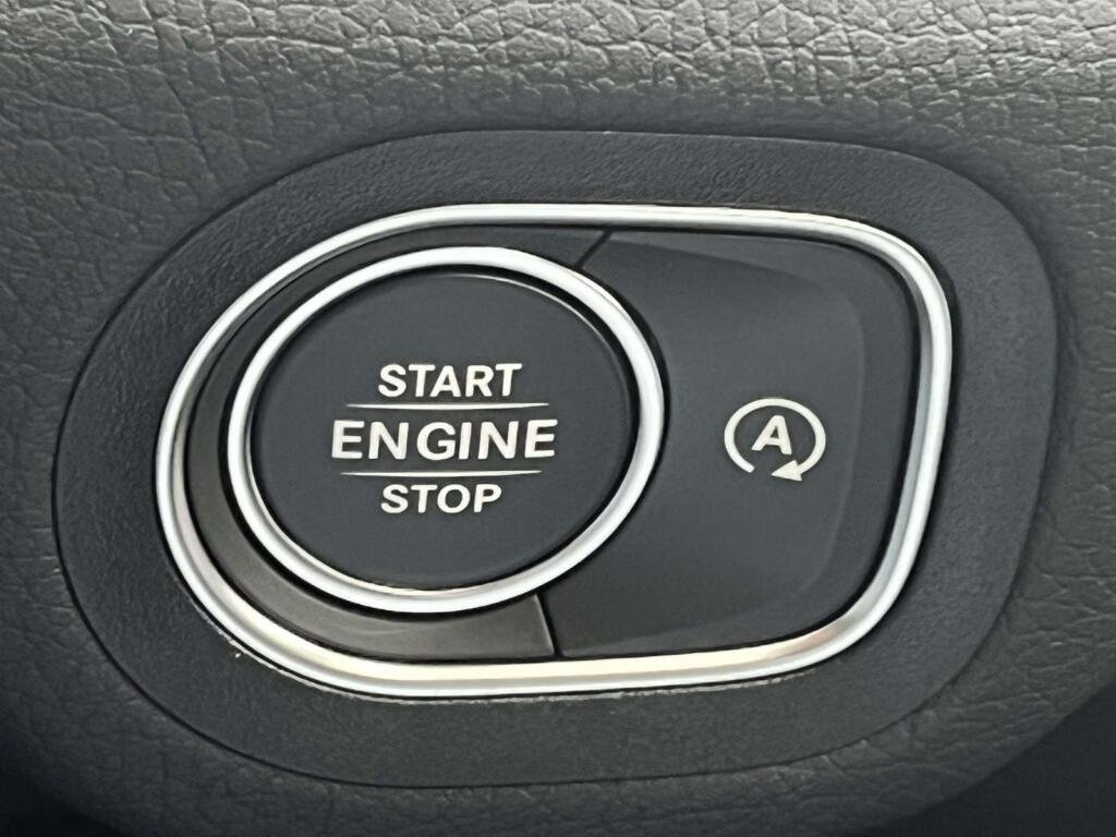 New 2026 MANUFAKTUR Signature Moonlight White Magno Mercedes-Benz GLS 450 image 40