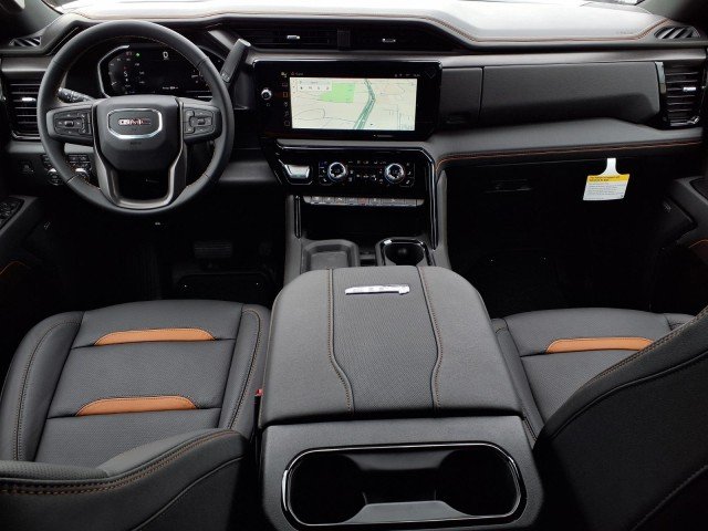 2026 GMC Sierra 2500HD AT4 - Photo 8