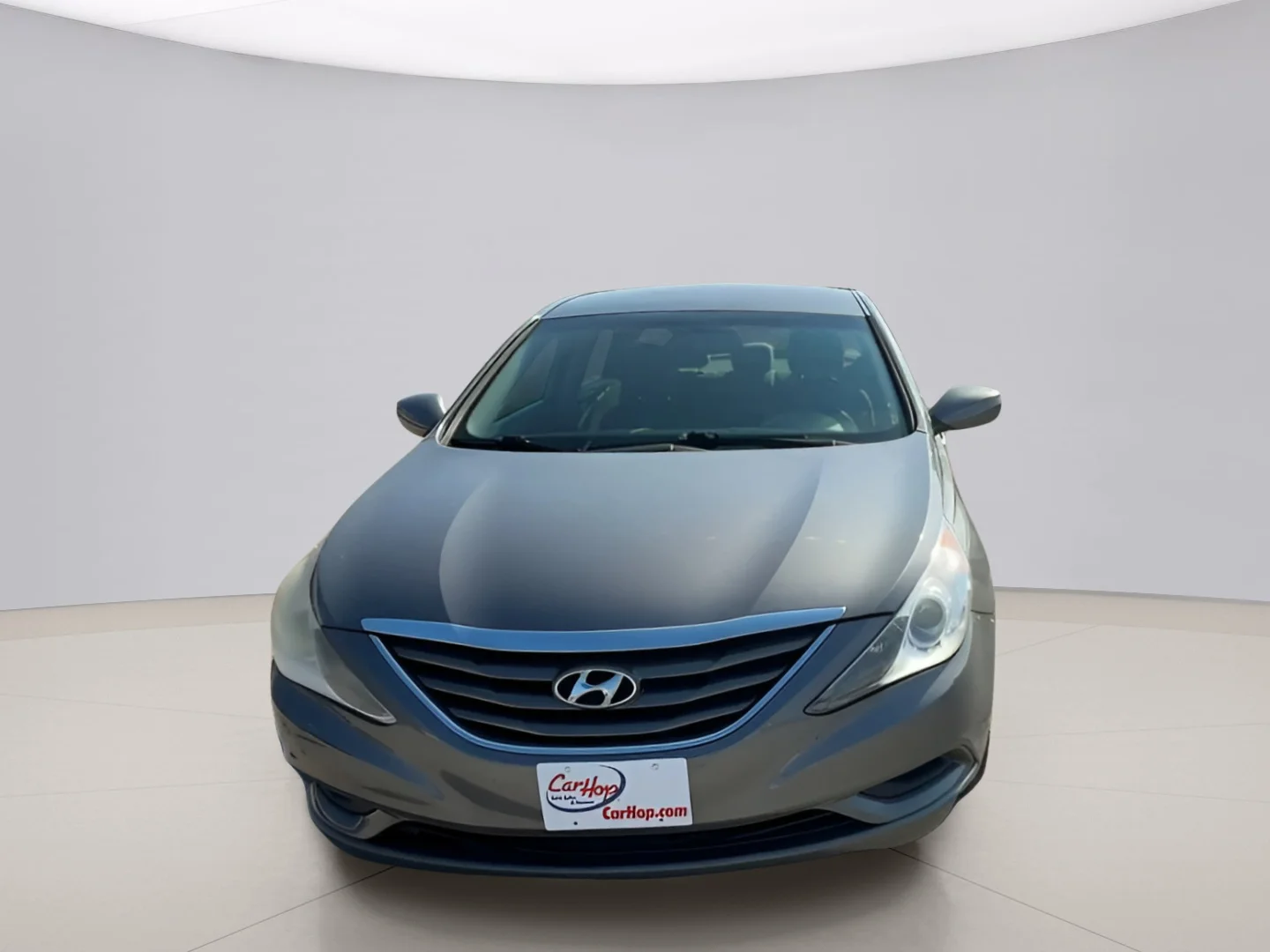 Used 2013 Gray Hyundai GLS image 2