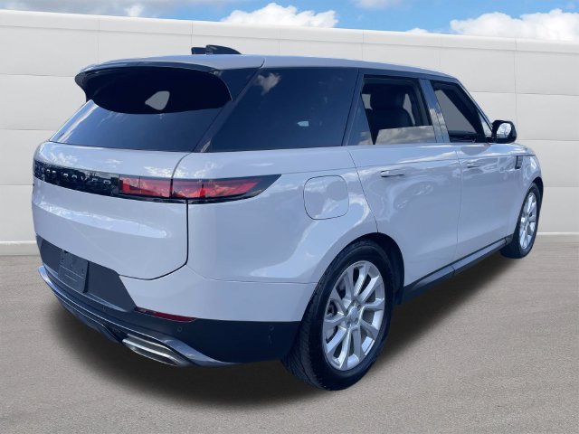 Used 2025 Silver Land Rover SE image 9