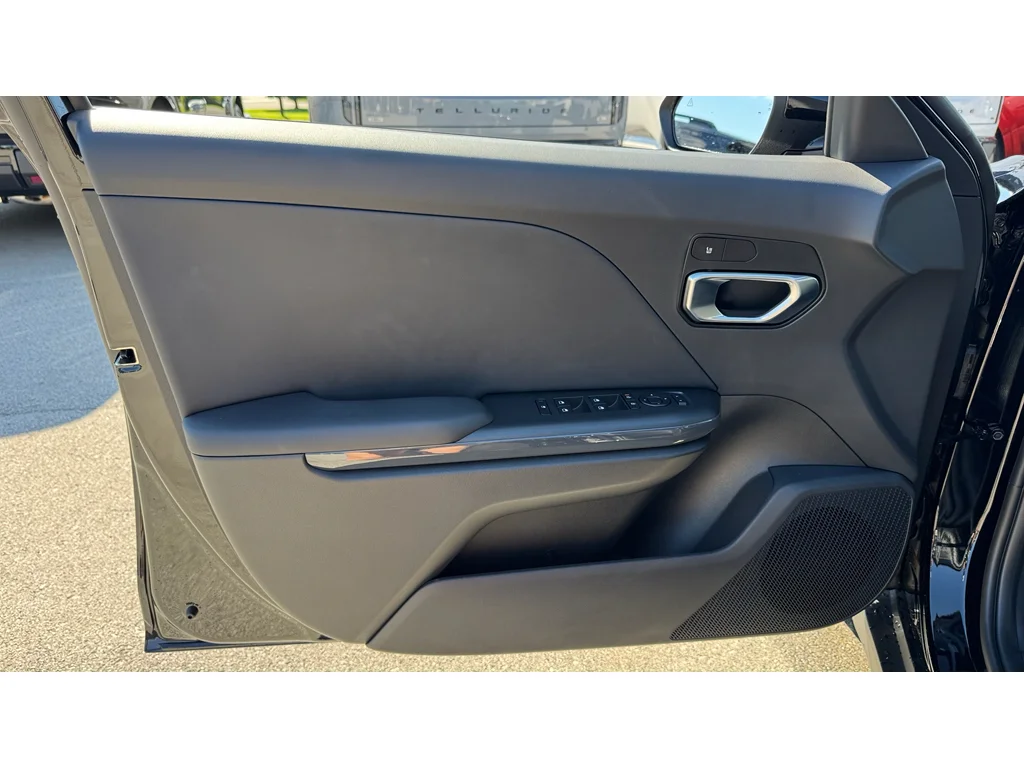 New 2026 Aurora Black Pearl Kia EX image 23