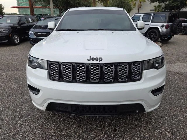 Certified Used 2022 White Jeep Laredo X image 17
