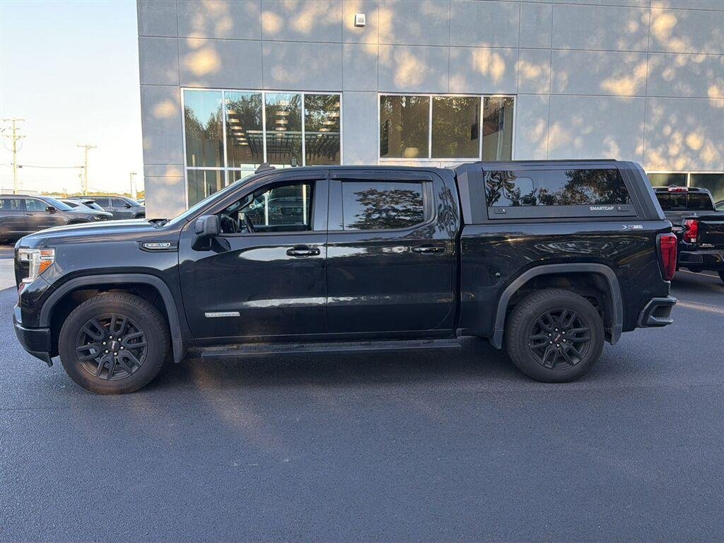 Used 2021 Onyx Black GMC Elevation image 2