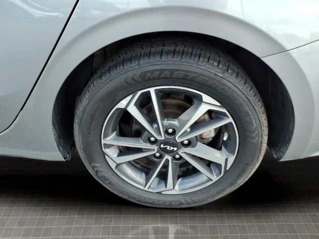 Used 2024 Gray Kia LXS image 12