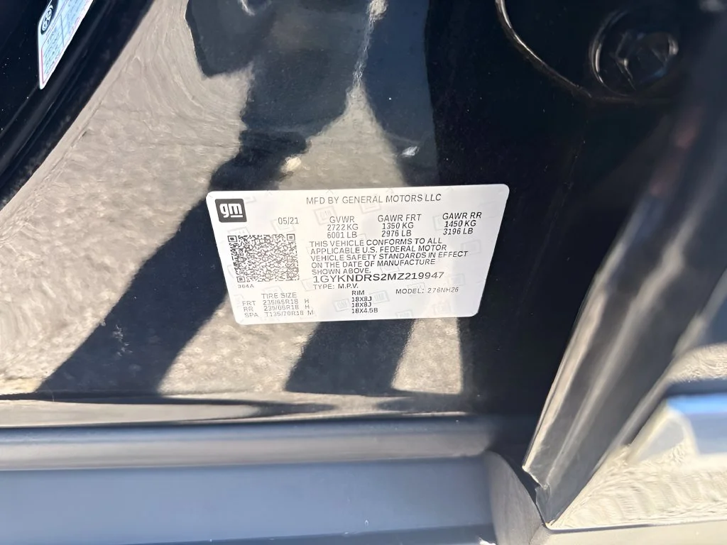 Used 2021 Black Cadillac Premium Luxury image 36