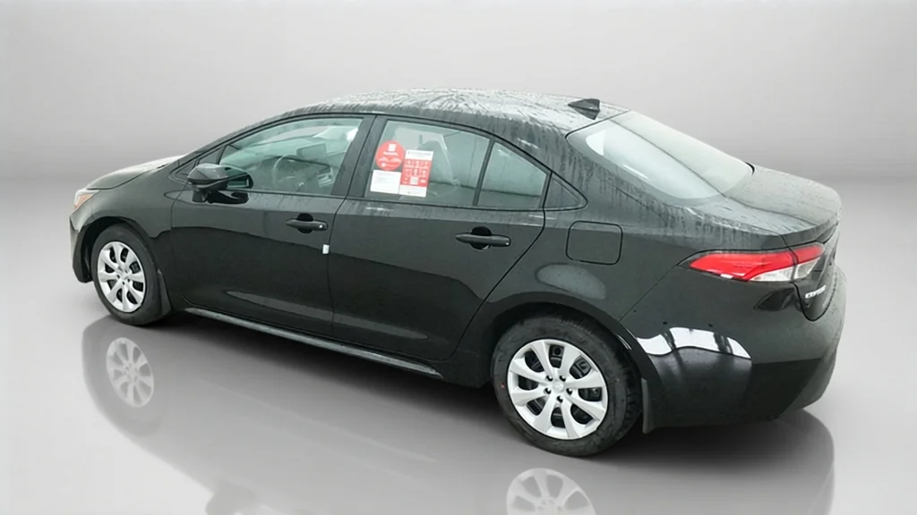 New 2027 Inked Toyota LE image 16