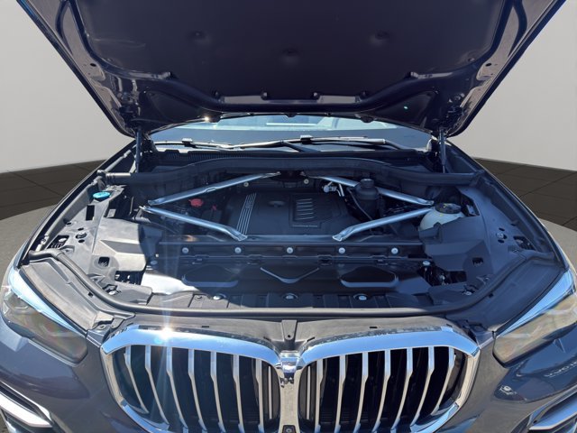 Used 2020 Arctic Gray Metallic BMW xDrive40i image 22