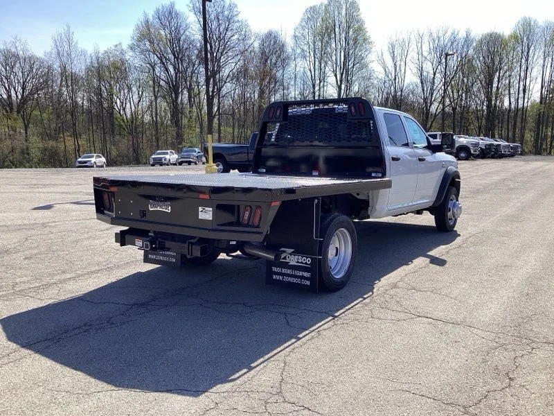 New 2026 Bright White Clear-Coat Exterior Paint RAM Tradesman image 7