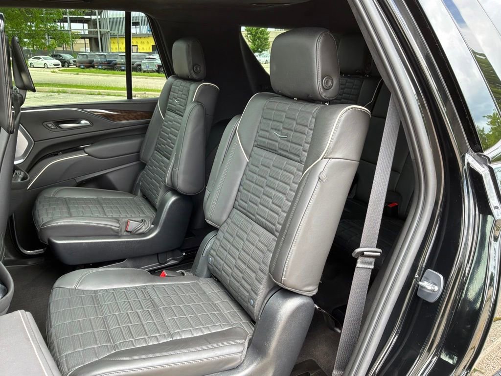 Used 2023 Black Raven Cadillac Sport Platinum image 24