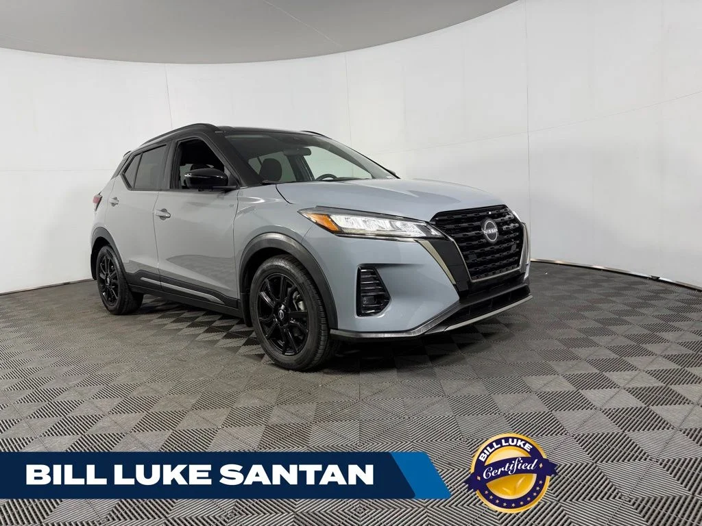 Certified Used 2022 Gray Nissan SR image 1
