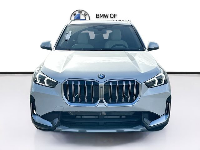 New 2026 White BMW xDrive28i image 2