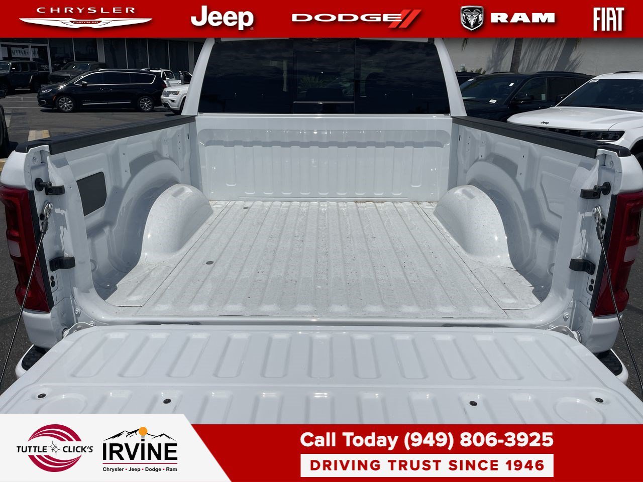 New 2026 Bright White Clear-Coat Exterior Paint RAM Big Horn image 27