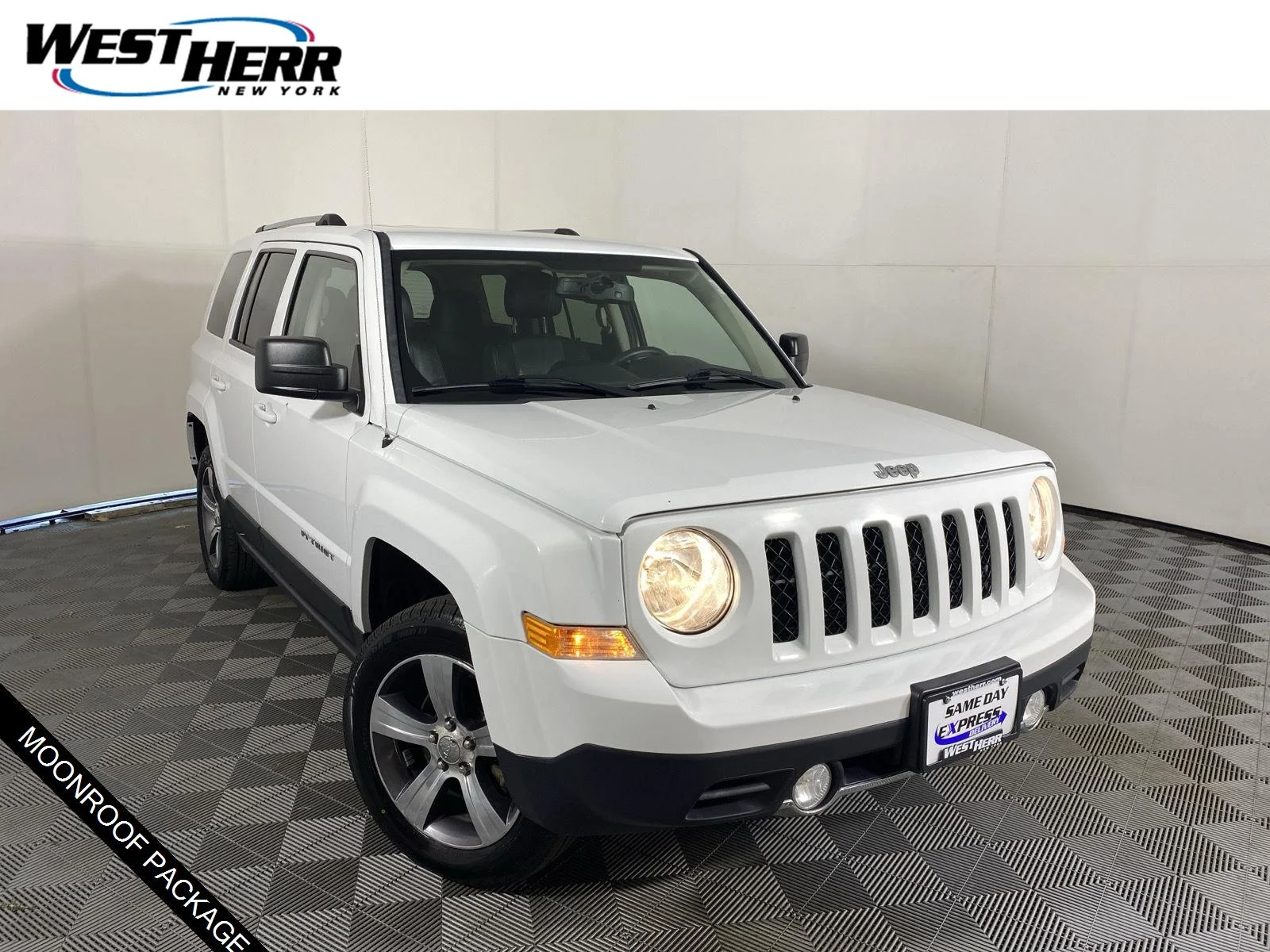 Used 2016 Bright White Clearcoat Jeep High Altitude Edition image 1
