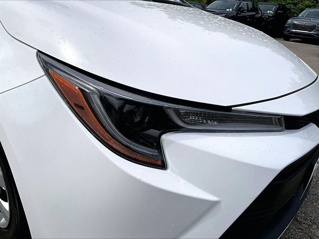 Used 2024 White Toyota LE image 32