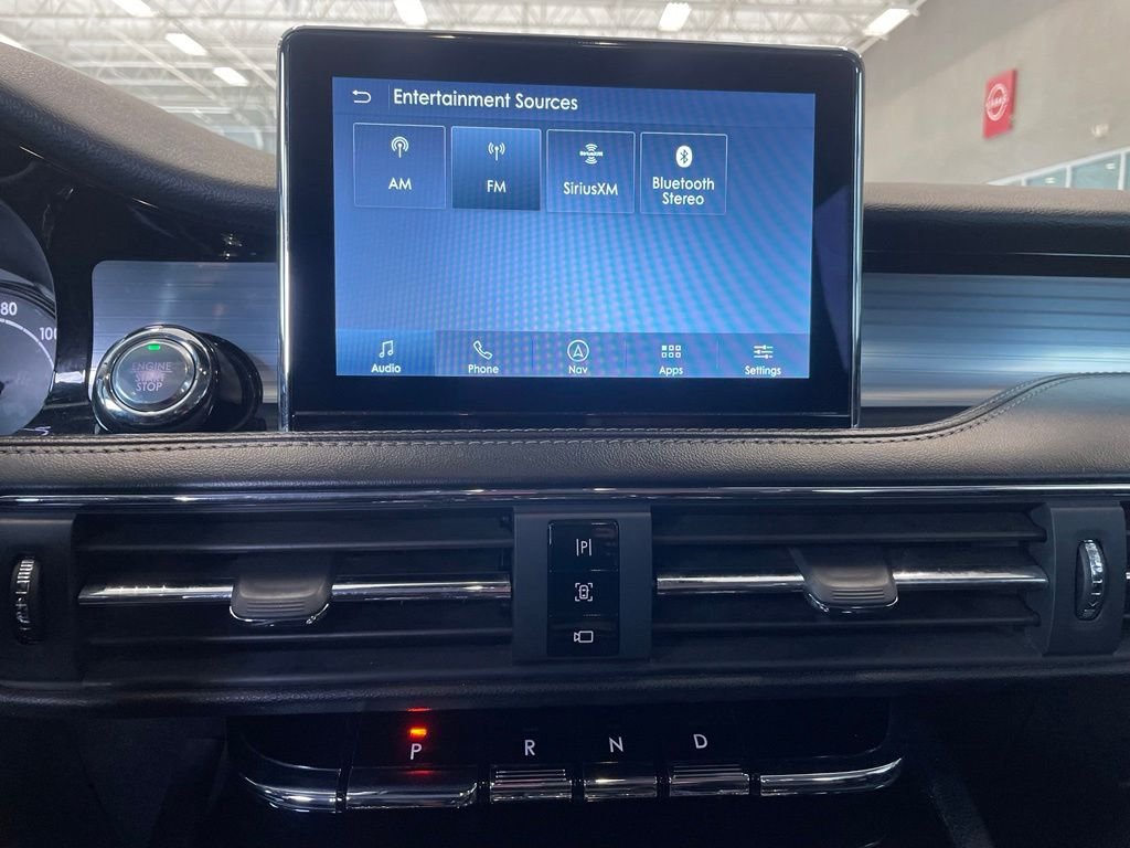 Used 2021 Red Lincoln Standard image 16