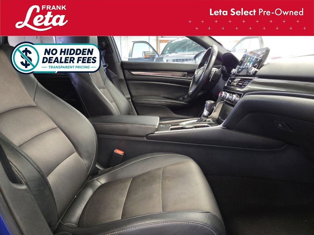 Used 2019 Still Night Pearl Honda  image 20