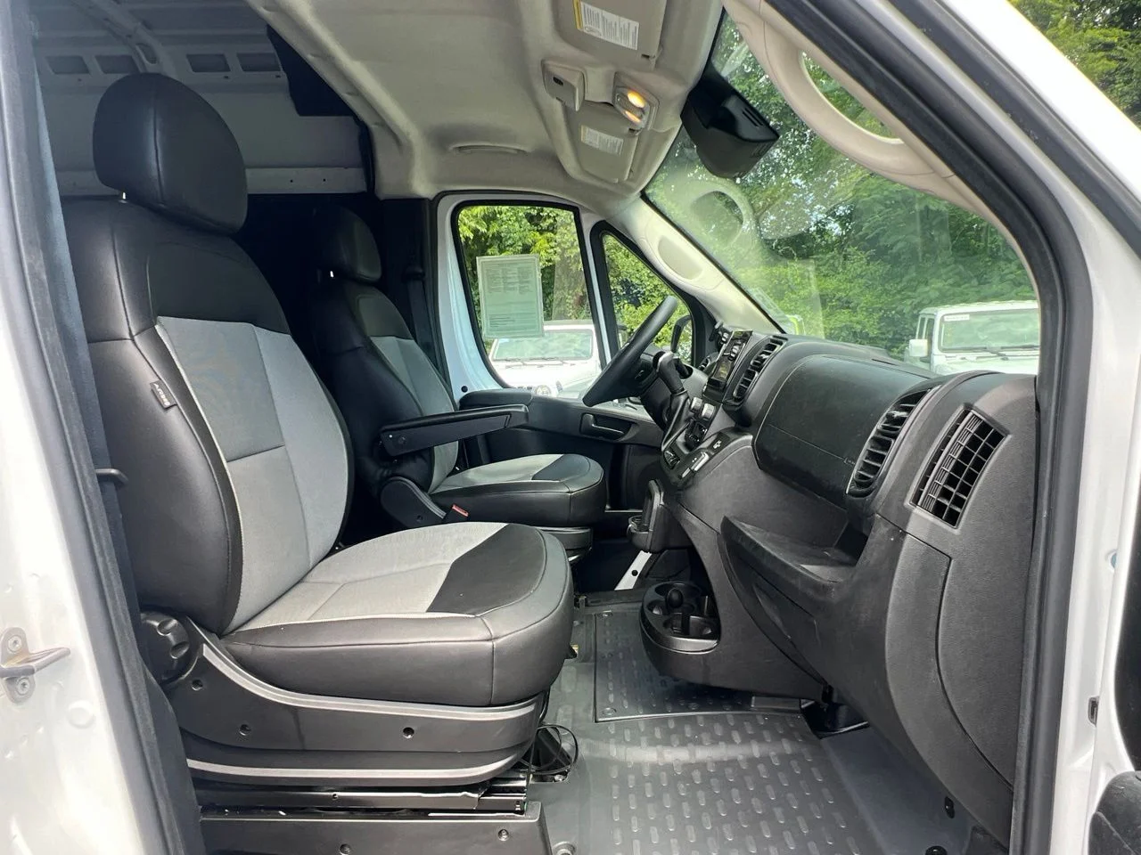 Used 2025 White Ram High Roof image 19