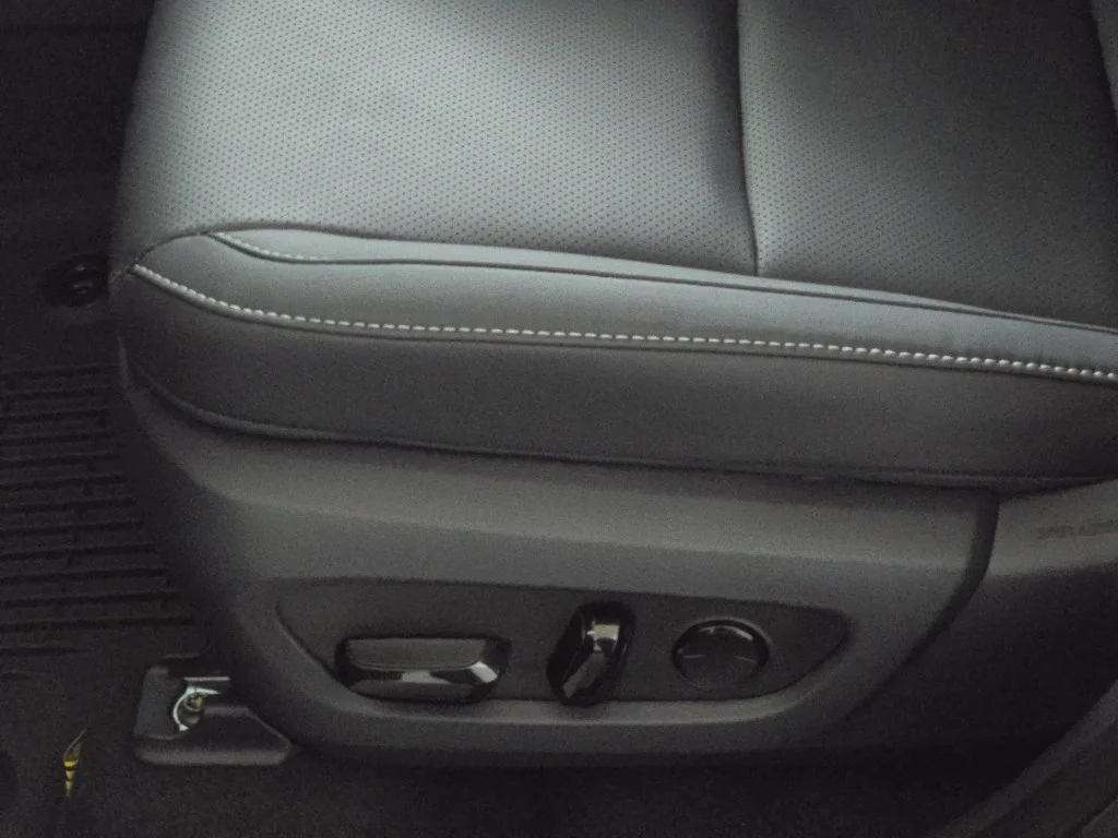 New 2026 Nori Green Pearl Lexus PREMIUM image 26
