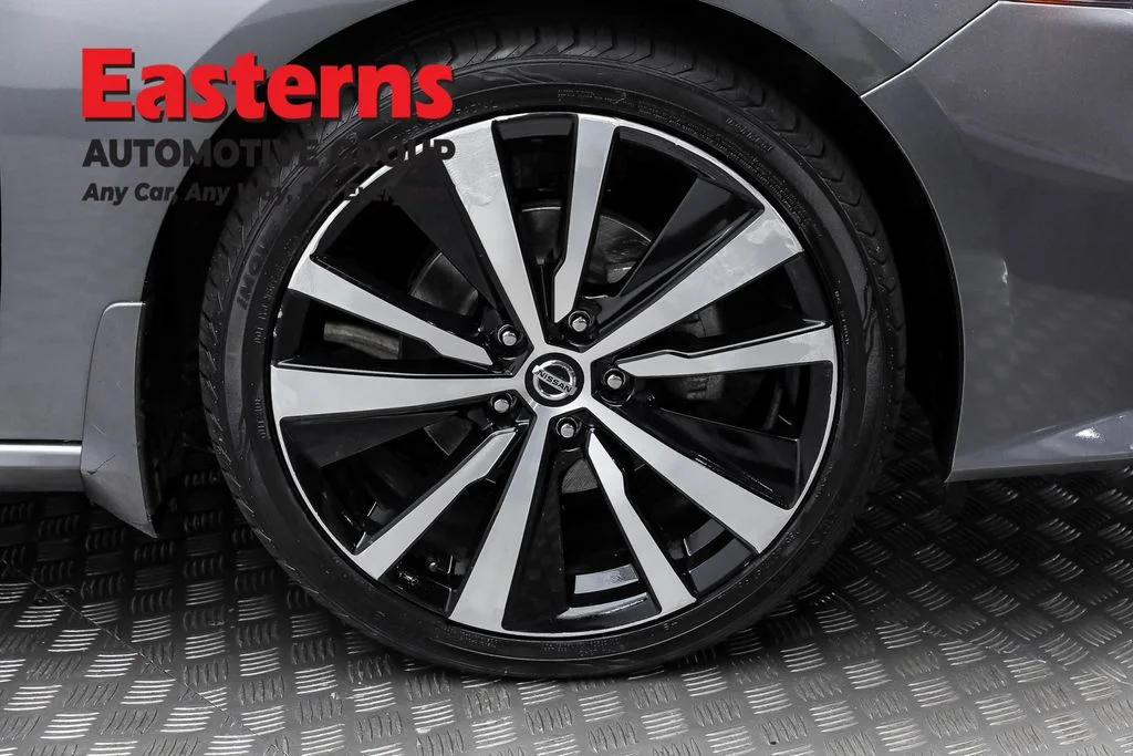 Used 2022 Gray Nissan 2.5 SR image 28