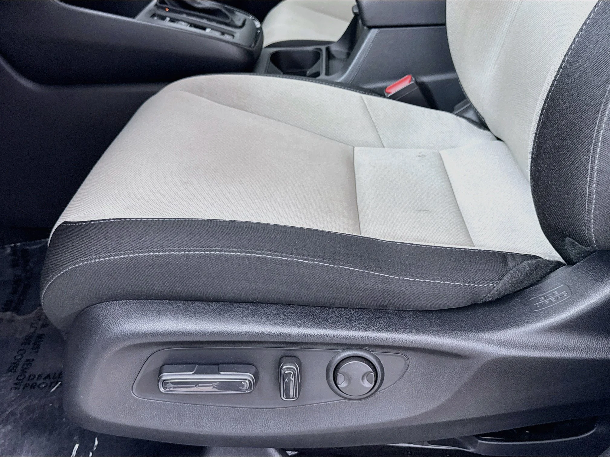 Used 2023 White Honda EX image 21