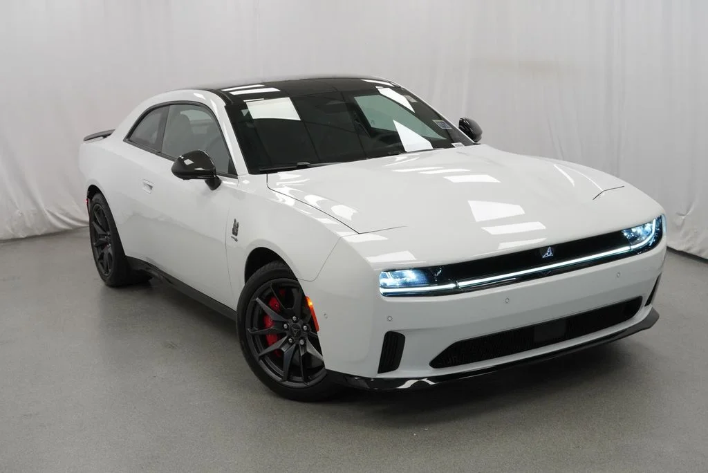 Used 2024 White Dodge R/T Scat Pack Track Pack image 9