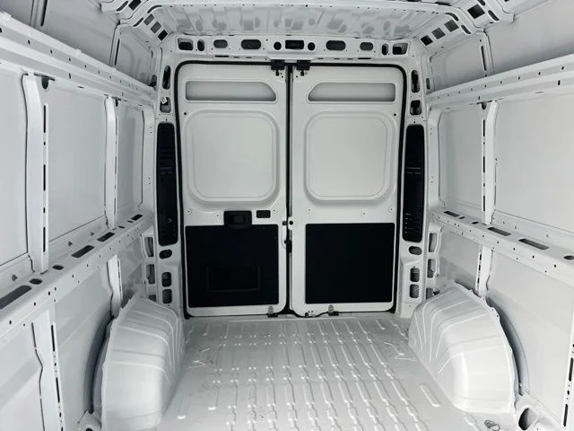 New 2026 Bright White Clear-Coat Exterior Paint RAM High Roof image 10