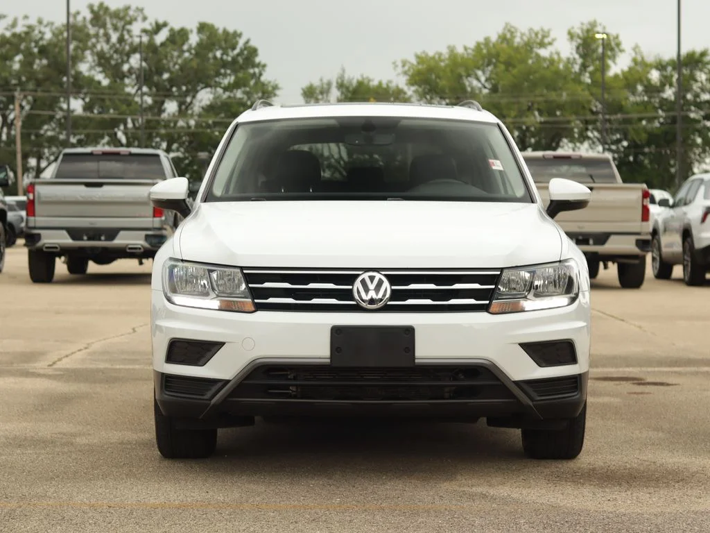 Used 2021 Volkswagen Tiguan SE with VIN 3VV3B7AX2MM043948 for sale in Pekin, IL