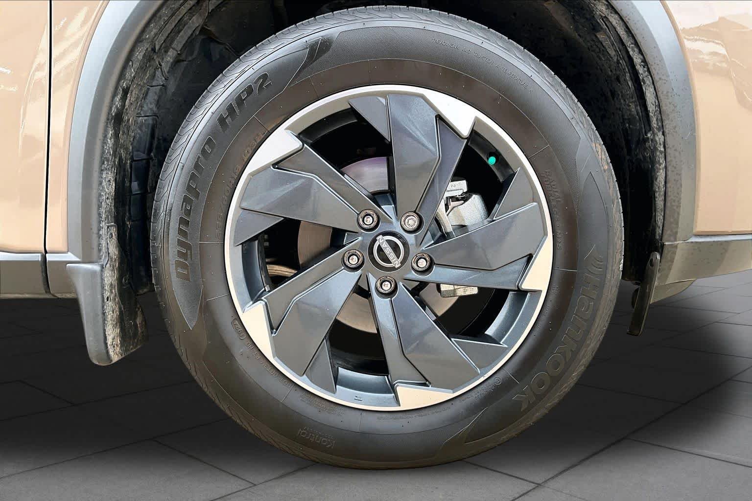 Used 2024 Baja Storm Metallic Nissan SV image 11