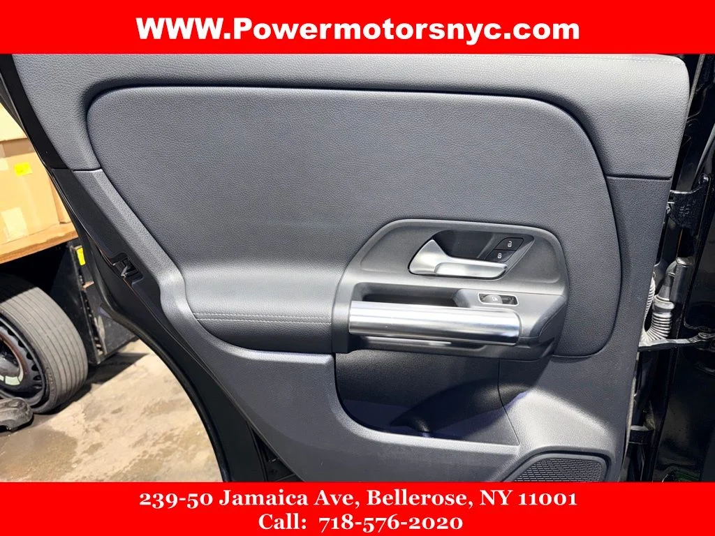 Used 2021 Black Mercedes-Benz GLA 250 image 38