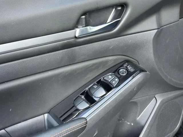 2024 Nissan Altima SR - Photo 28
