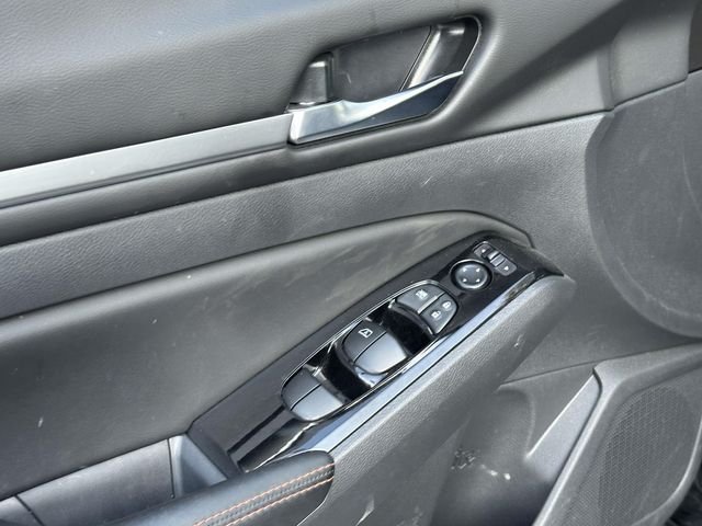 Used 2024 Black Nissan 2.5 SR image 28