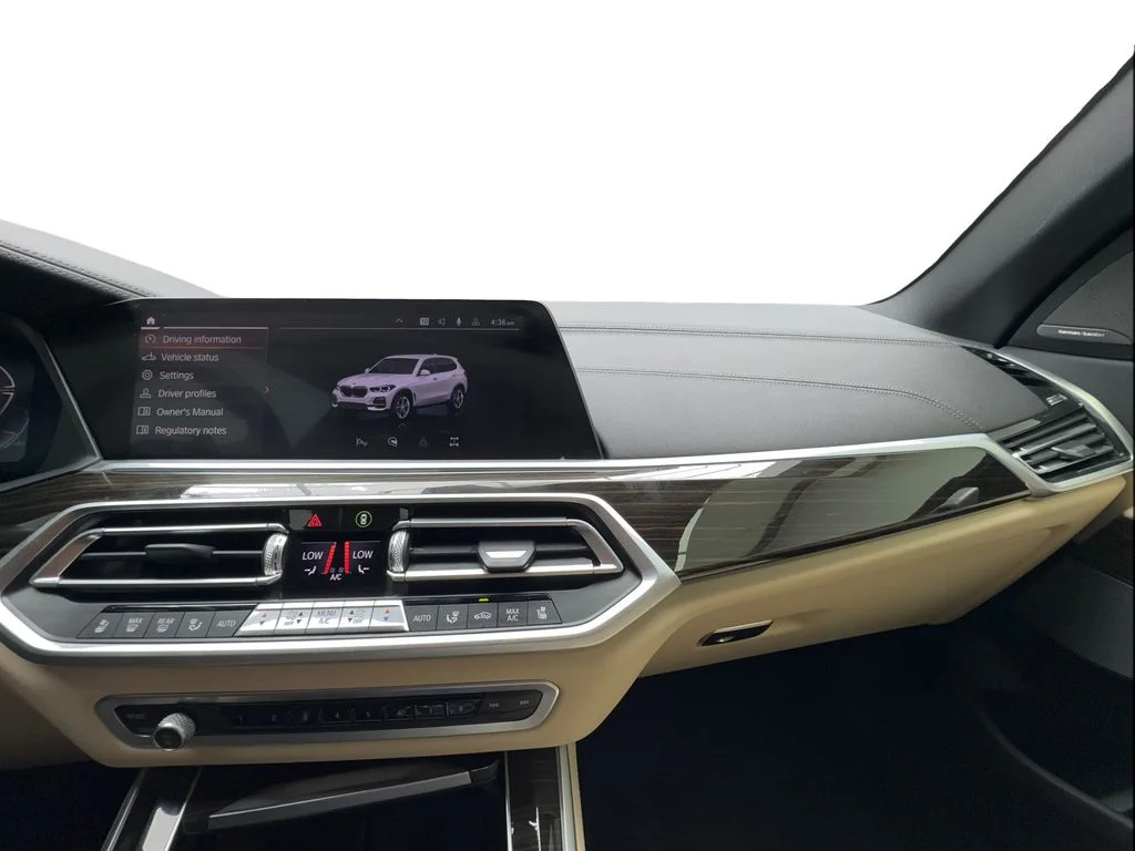 Used 2021 White BMW sDrive40i image 49
