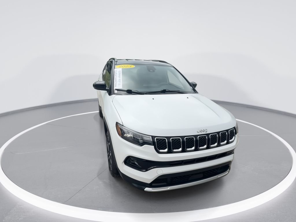 Used 2023 White Jeep Limited image 3