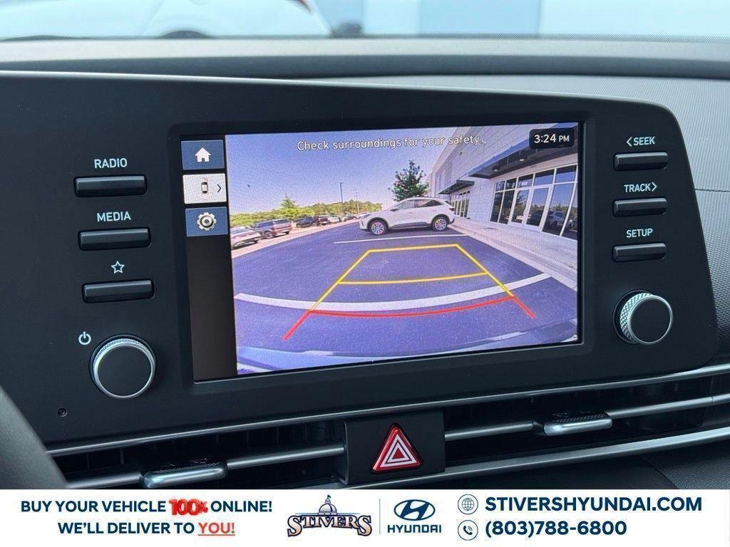 New 2026 Gray Hyundai SE image 4