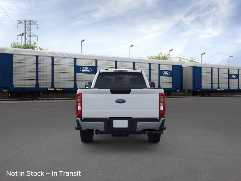New 2026 Oxford White Ford F-250® XLT image 5