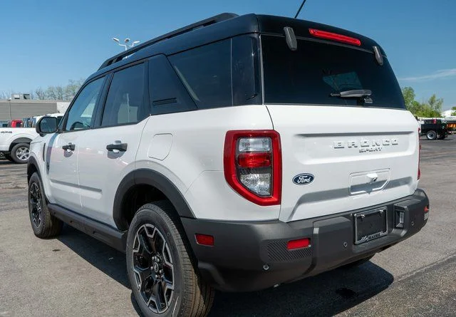 New 2026 Oxford White Ford Outer Banks® image 7