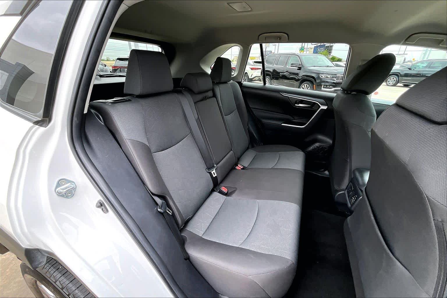Used 2025 Ice Cap Toyota XLE image 20
